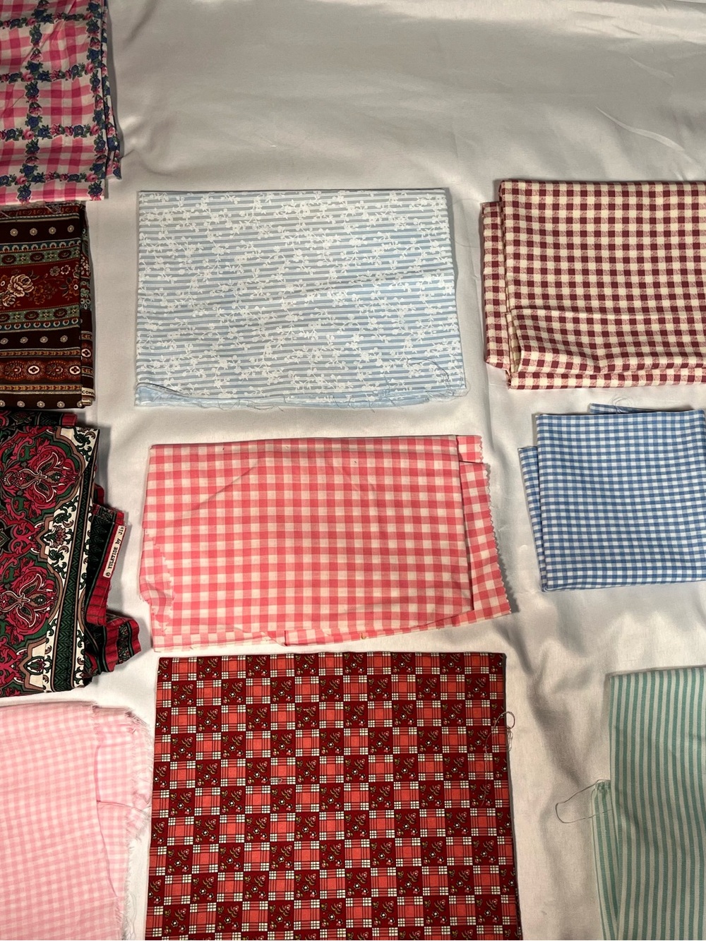 Lot of 11 Vintage Quilting Cotton Fabric Scraps Ditsy Floral Gingham Pink Blue